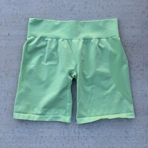 NVGTN Lime Green Neon Contour Activewear Gym Shorts Women's Medium Seamless